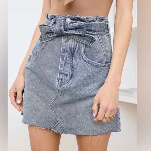 Free People East of Eden‎ Medium Wash Denim Belted Mini Skirt 26 - Picture 1 of 10